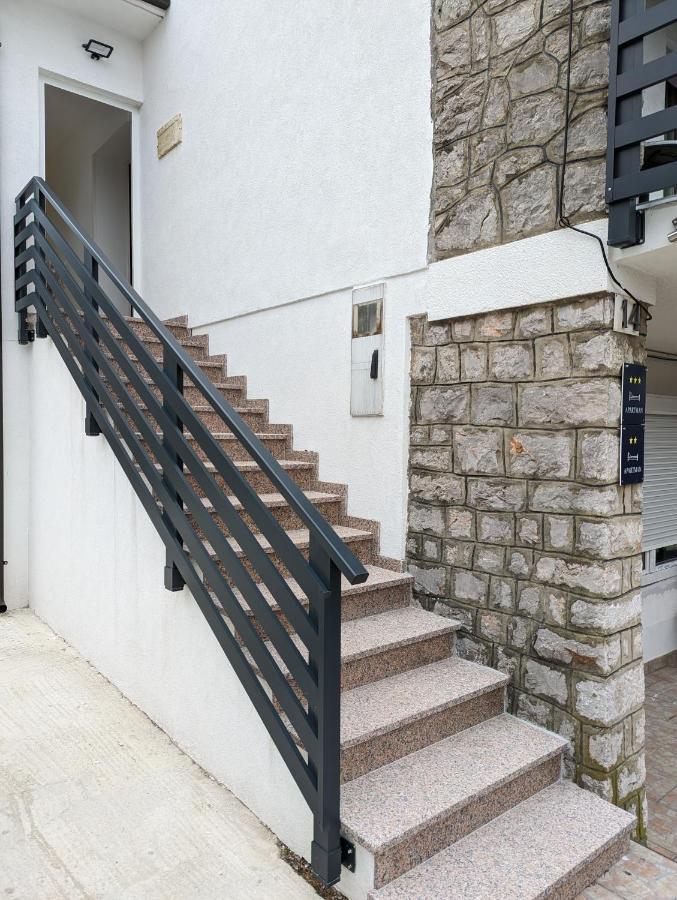 Apartments Klenovica Jadranka Cacic מראה חיצוני תמונה