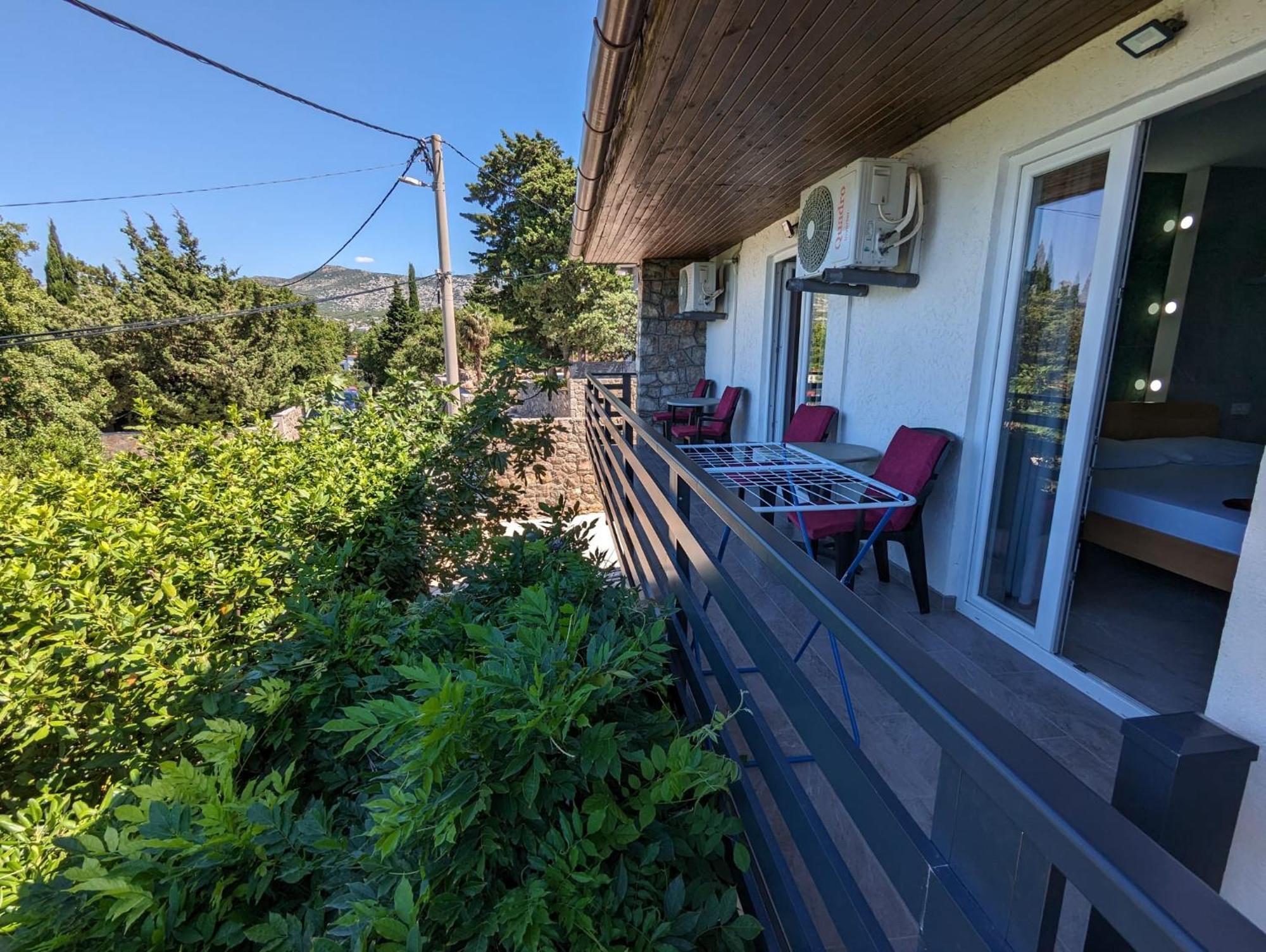 Apartments Klenovica Jadranka Cacic מראה חיצוני תמונה