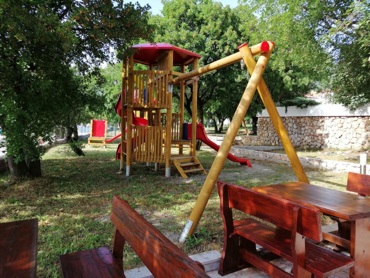 Apartments Klenovica Jadranka Cacic מראה חיצוני תמונה